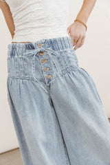 Melanie Wide Leg Pants in Light Wash - FINAL SALE