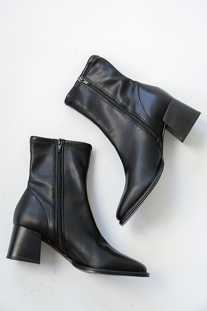 Steve Madden Pammy Boots - FINAL SALE